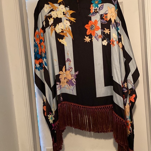 Etro Silk Elastane Stunning Print Fringe Hem Poncho New With Tags Made in Italy - Picture 16 of 16